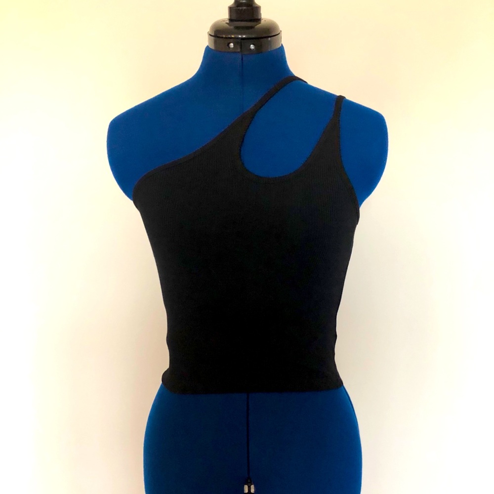 Black One Shoulder Crop Tank